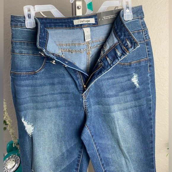 Hi-Waist Skinny Jeans 👖 - Picture 4 of 10